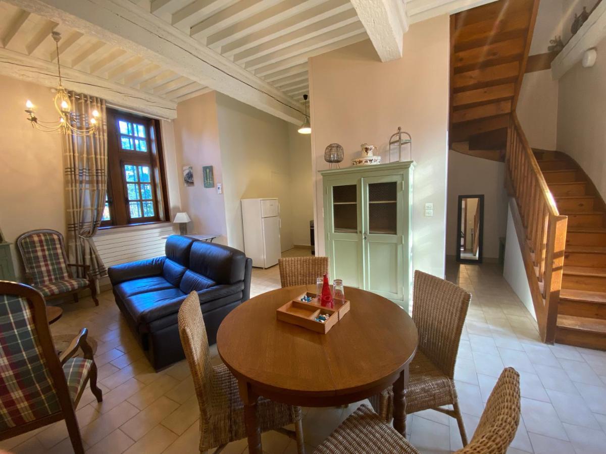 Demeures Et Chateaux L'Abbaye Caladoise - Anciennement Hostellerie Ferme Du Poulet Villefranche-sur-Saone Bilik gambar