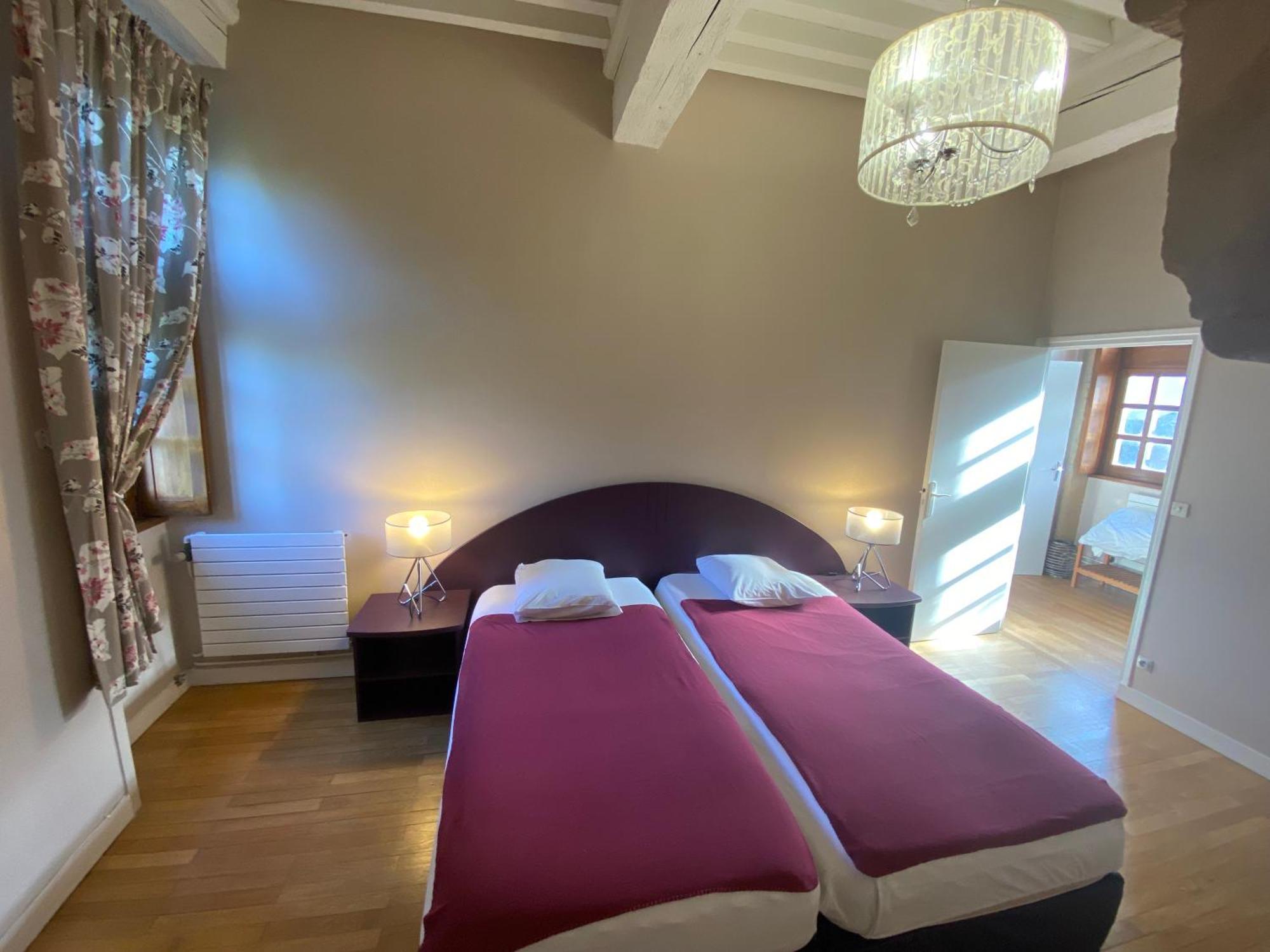 Demeures Et Chateaux L'Abbaye Caladoise - Anciennement Hostellerie Ferme Du Poulet Villefranche-sur-Saone Bilik gambar